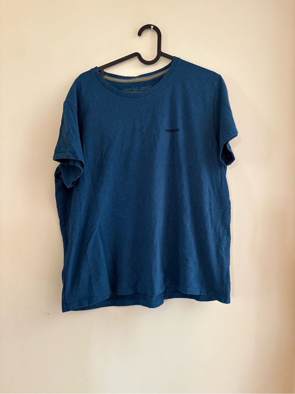 Patagonia Short Sleeve Crew T-Shirt in Deep Teal Blue XL